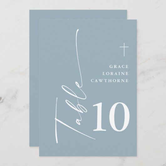 Moderne, elegante Script Dusty Blue Tischnummern (Vorne/Hinten)