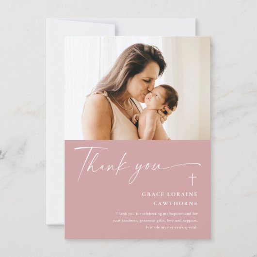 Moderne elegante Script-Foto-Taufe Dankeskarte (Vorderseite)