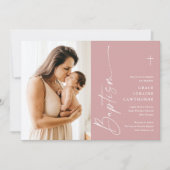 Moderne elegante Script Girls Foto Taufe Einladung (Vorderseite)