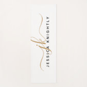 Moderne elegante Script Monogram Initials White Go Yogamatte (Vorderseite)