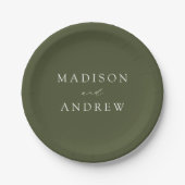Moderne, elegante Script Olive Green Wedding Pappteller (Vorderseite)