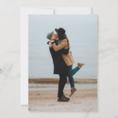 Moderne elegante Skript-Doppelseitige Foto Weiß Save The Date (Rückseite)