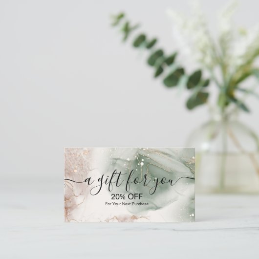 Moderne elegante Wasserfarben Grün und Gold Rabattkarte (Stehend Vorderseite)