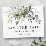 Moderne Elegante Wasserfarbenwelt Save the Date Postkarte<br><div class="desc">Moderne elegante Botanische Verlobung Hochzeit Ankündigung Save the Date Postcard beinhaltet Eukalyptus-Blätter,  grünes botanisches Blattwerk,  staubblaue Blätter und andere schöne botanische Pflanzen.</div>