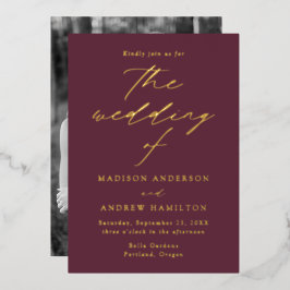 Moderne Elegante Wine and Gold Foto Hochzeit Folieneinladung