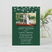 Moderne Emerald Green Lights Foto Wedding Einladung (Stehend Vorderseite)