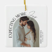 Moderne Erwartungen mehr Freude Foto Weihnachten Keramikornament (Vorderseite)