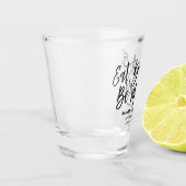 Moderne Essgetränke Verheiratet Hochzeit. Schnapsglas (Links)