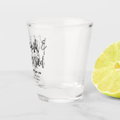 Moderne Essgetränke Verheiratet Hochzeit. Schnapsglas (Rechts)