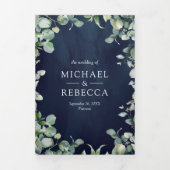 Moderne Eucalyptus QR Code Navy Blue Wedding Dreifach Gefaltete Einladung (Cover)