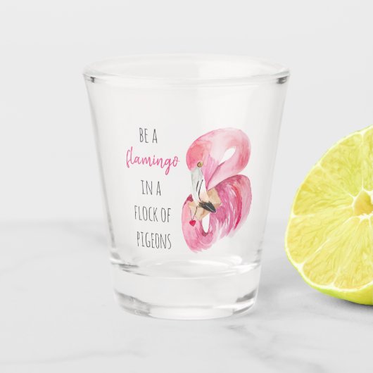 Moderne exotisch rosa Aquarellfärbung mit Zitat Schnapsglas (Vorderseite)