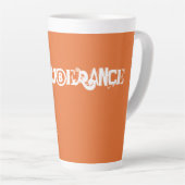 Moderne Exuberance Orange Bold Graffiti Typografie Milchtasse (Rechte Ecke)