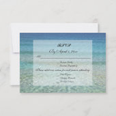 Moderne Fade Tropical Beach Sea Wedding RSVP Einladung (Vorderseite)
