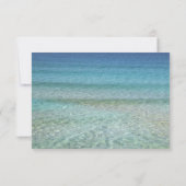 Moderne Fade Tropical Beach Sea Wedding RSVP Einladung (Rückseite)