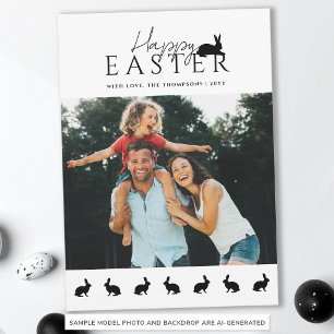 Moderne Familienfoto mit Hasen Stilvolle Ostern Karte