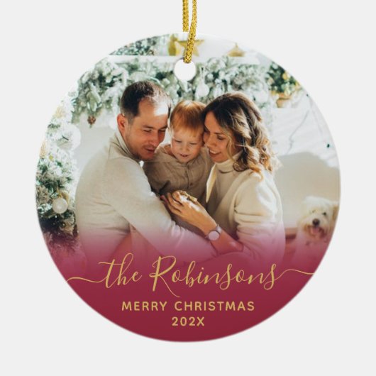 Moderne Familienname Script Foto Frohe Weihnachten Keramik Ornament (Vorne)