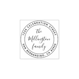 Moderne Familienname Script Runde Rücksendeadresse Gummistempel