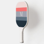 Moderne Farbbblock-Streifen mit Monogramm Pickleball Schläger (Links)