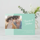 Moderne Farbblock-Mintgrün-Foto-Hochzeit Save The Date (Stehend Vorderseite)