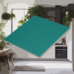 Moderne Farben - Dunkle Aquamarine Keramik Fliese<br><div class="desc">Lassen Sie sich mit unserer Keramik-Kachel in trendiger aquamariner Finsternis verwöhnen, die perfekte Grundlage für die Präsentation Ihrer wunderschön verpackten Geschenke. Nutzen Sie sie als stilvolle und praktische Untersetzer für Drinks oder als elegante Ausstellungsstücke, um Ihre verpackten Schätze zu präsentieren. Unsere kräftigen Keramik-Fliesen verleihen jedem Anlass eine Touch von Eleganz....</div>
