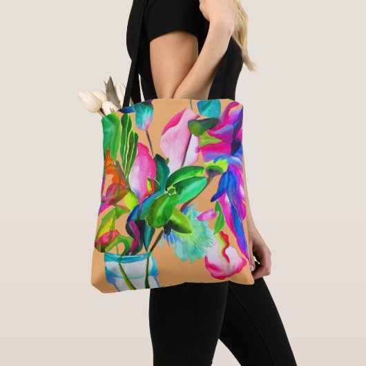 Moderne, farbenfrohe Blume mit Blumen Tasche (Von Nahem)
