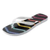 Moderne farbenfrohe Zigzag Muster Flip Flops Badesandalen (Schrägansicht)