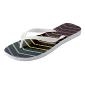 Moderne farbenfrohe Zigzag Muster Flip Flops Badesandalen (Schrägansicht)