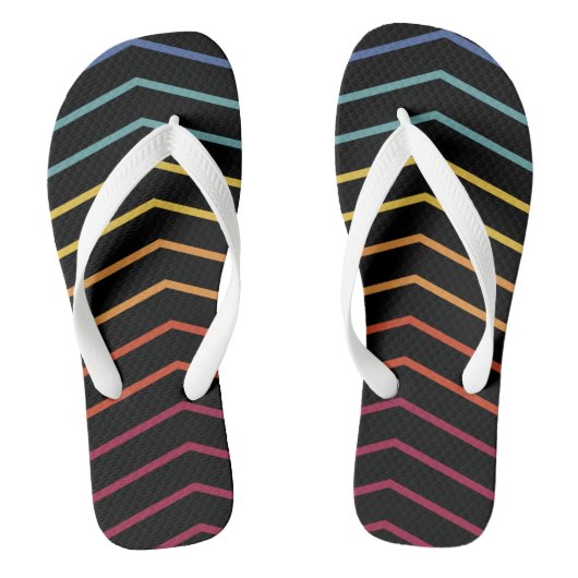 Moderne farbenfrohe Zigzag Muster Flip Flops Badesandalen (Fußbett)