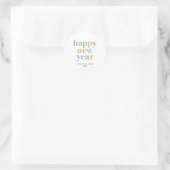 Moderne farbige Happy New Year Typografie Runder Aufkleber (Tasche)