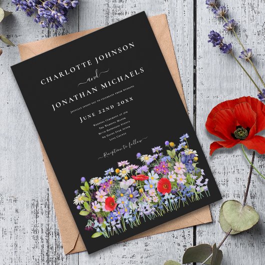 Moderne farbige Wildblumen auf schwarz Einladung