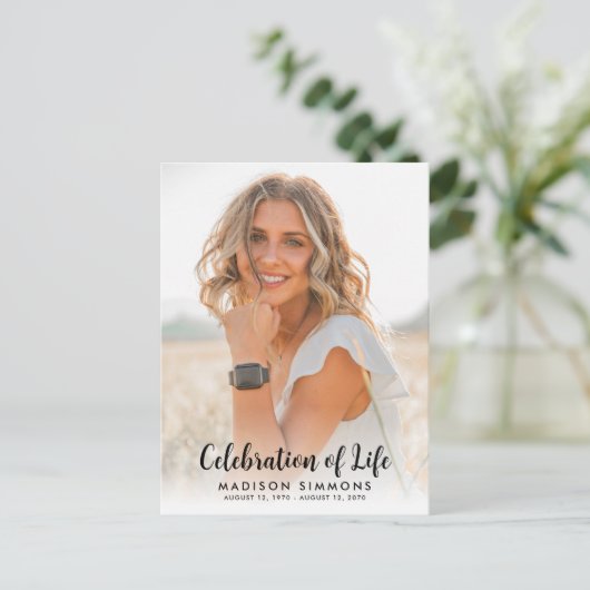 Moderne Feier zum Leben Einfaches Foto Beerdigung Postkarte (Stehend Vorderseite)