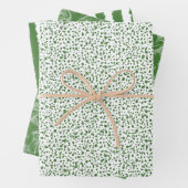 Moderne festliche Grüne Fußklammern Streifen Wirbe Geschenkpapier Set (Beispiel)