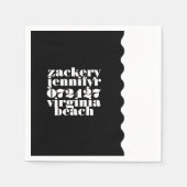 Moderne, fett skalierte Schwarz-weiße Hochzeit an Serviette (Vorderseite)