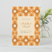 Moderne fette Orange Brown Retro Wedding Save The Date (Stehend Vorderseite)