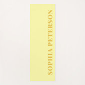 Moderne fette Typografie Pastell Gelb Custom Yogamatte (Vorderseite)