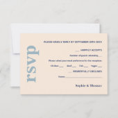 Moderne fette Typografie Wedding Dusty Blue Aprico RSVP Karte (Vorderseite)