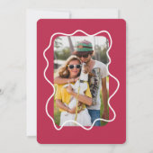Moderne fette Wavy Frame Magenta Pink Foto Wedding Save The Date (Rückseite)