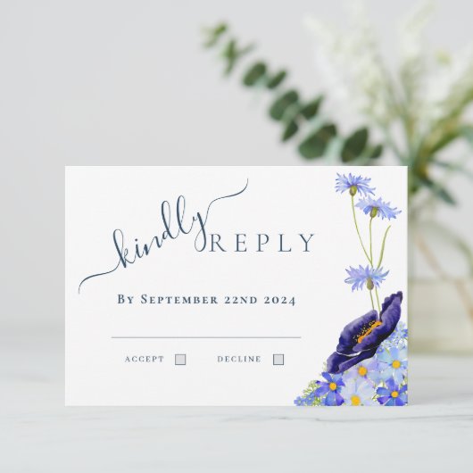 Moderne florale Blue QR Code Hochzeitserklärung An RSVP Karte (Stehend Vorderseite)