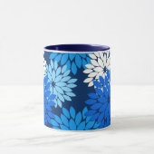Moderne florale Kimono Print, Blue, Aqua & Navy Tasse (Zentrum)