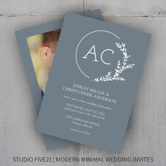 Moderne Foliage Frame Slate Gray Foto Wedding Einladung
