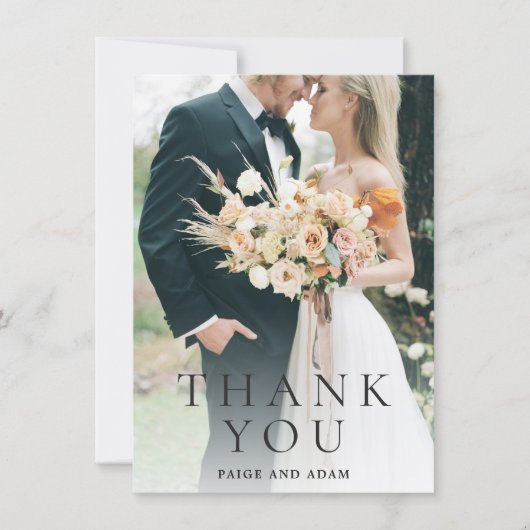 Moderne Foto-Editorial-Hochzeit Dankeskarte (Vorderseite)