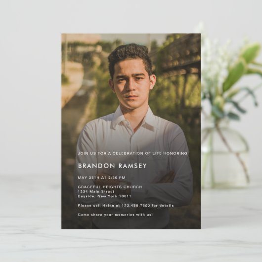 Moderne Foto-Feier Einladung (Stehend Vorderseite)