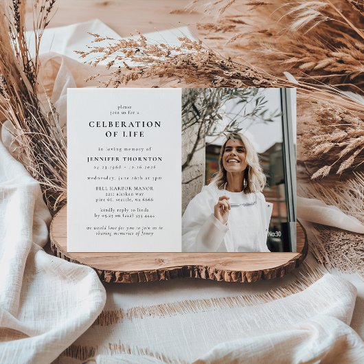 Moderne Foto-Feier zum Gedenken an die Beerdigung Einladung