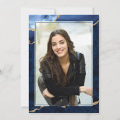 Moderne FOTO Golden Blue Marble Graduation Party Einladung (Rückseite)