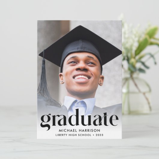 Moderne Foto Graduation Party Einladung (Stehend Vorderseite)