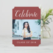 Moderne Foto Graduation Party Einladung | Burgund (Stehend Vorderseite)