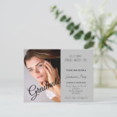 Moderne Foto Graduation Party Einladung Postkarte (Stehend Vorderseite)