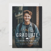 Moderne Foto Graduation Party für einfache Typogra Einladung (Vorderseite)