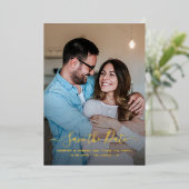 Moderne Foto-Kalligrafie-Hochzeit rettet das Datum Folieneinladung (Stehend vorne)