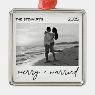Moderne Foto Merry & Married Elegante Minimalistin Ornament Aus Metall